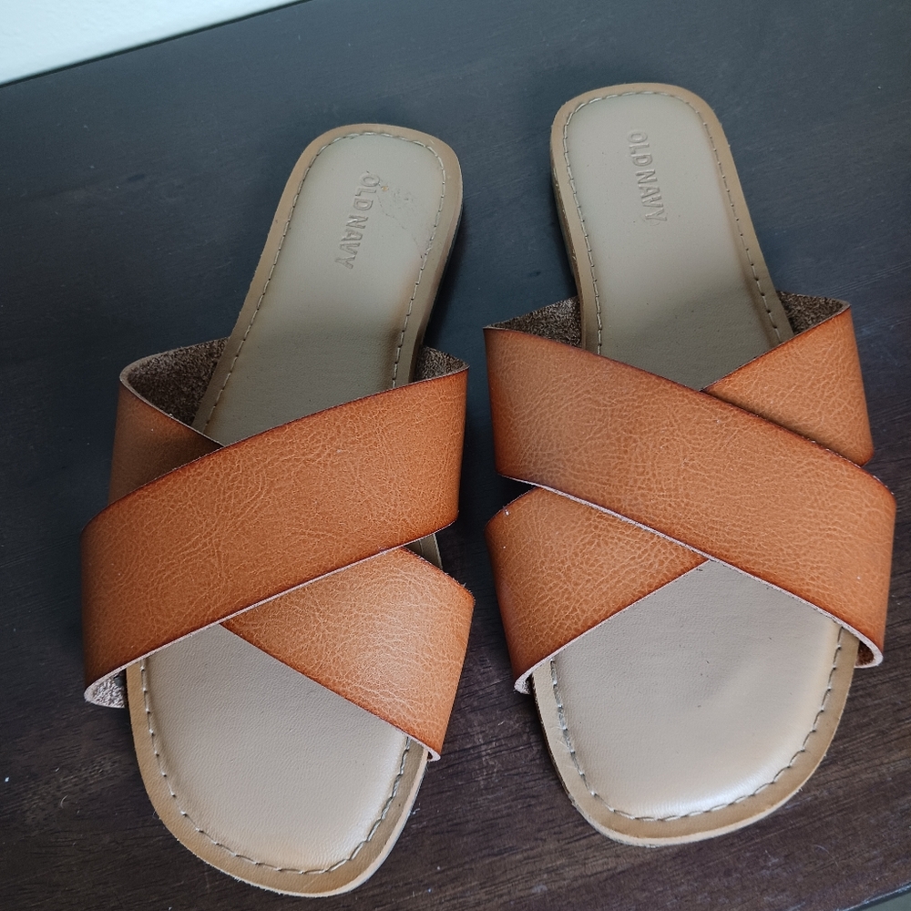 Old Navy Women's Brown Crisscross Slide Sandals